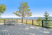 Blue Water - Lakefront, Private Beach, Dogs OK