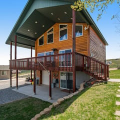 Garden City Gem - Lake Views, Wraparound Deck
