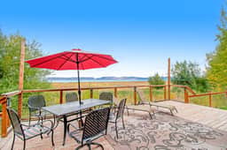 On the Waterfront - Lakefront with Mountain Views - Image 2