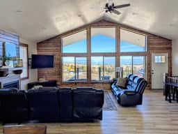 The Bear Lake Spot - Lake Views & Wet Bar - Image 4