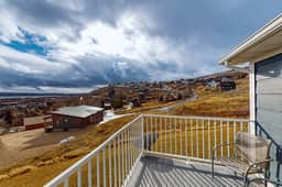 Marina Retreat - Lake Views, Hot Tub & Tennis - Image 4