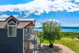Lakefront Retreat - Hot Tub, Game Room & Fire Pit - Image 4