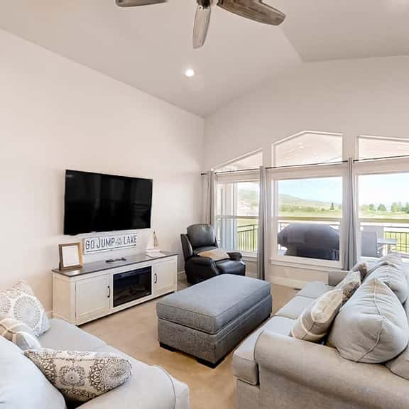 Sweetwater Lakeview House - Image 1
