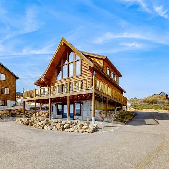 Cabin Overlooking The Harbor - Image 1