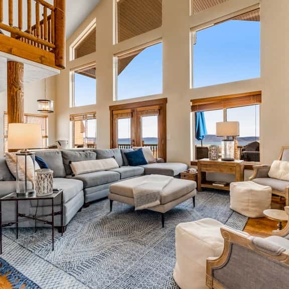 Peaceful Bear Lake Home - Image 1