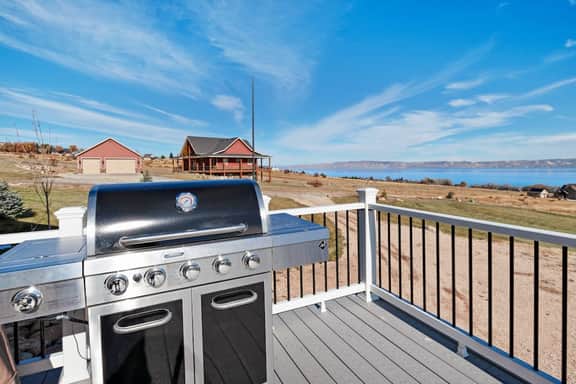 The Lakehouse - Lake Views, Sleeps 31, Dogs OK - Image 2
