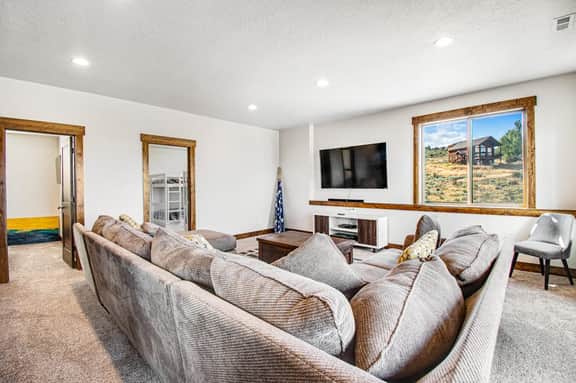 Blue Bell - Lake Views, Pool, Hot Tub, Dogs OK - Image 4