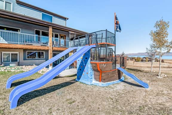 The Pirate Ship Chalet - Image 5